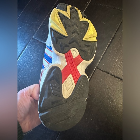 adidas Originals Grey & Blue Yung 96 Sneakers - Picture 9 of 9